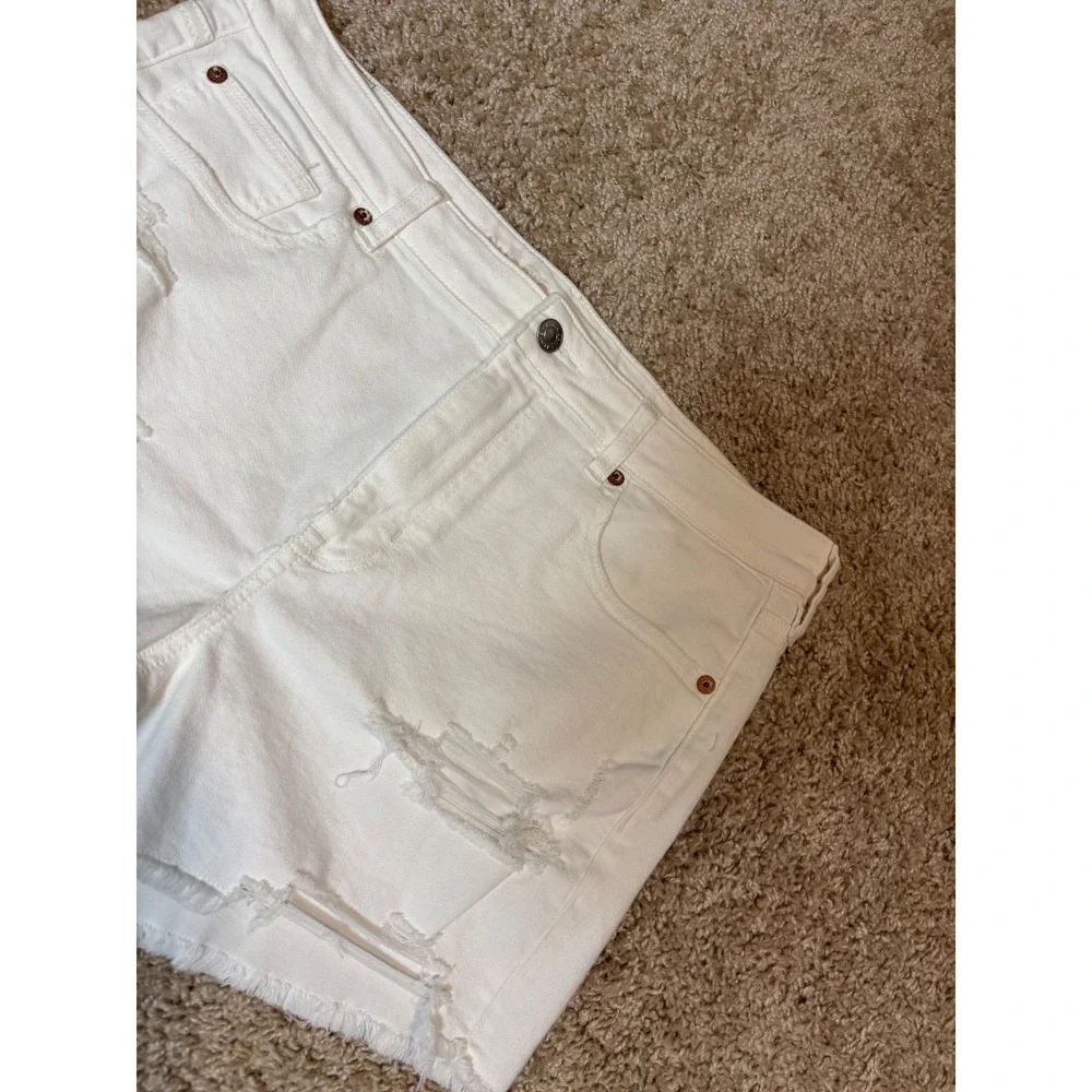 American Eagle Womens White Distressed Denim Shorts High Waisted Frayed Hem 14